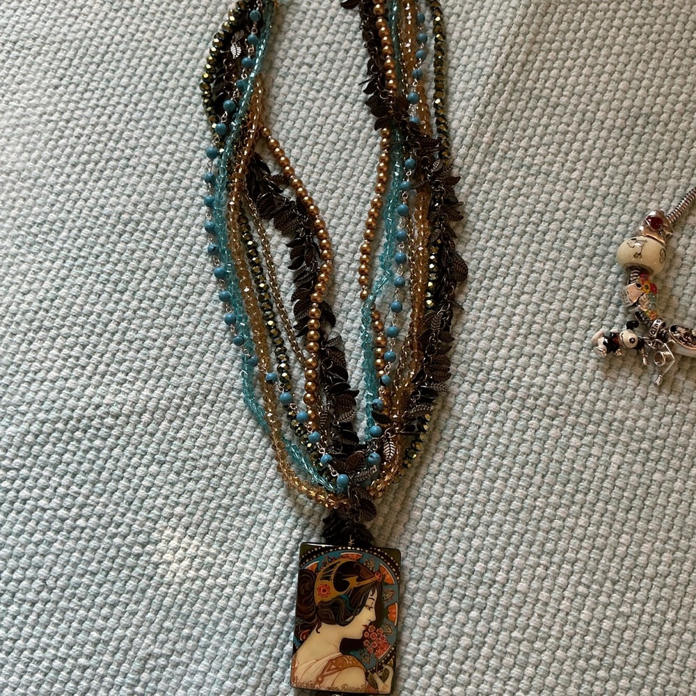 Artistic Pendant Necklace with Multicolor Beads